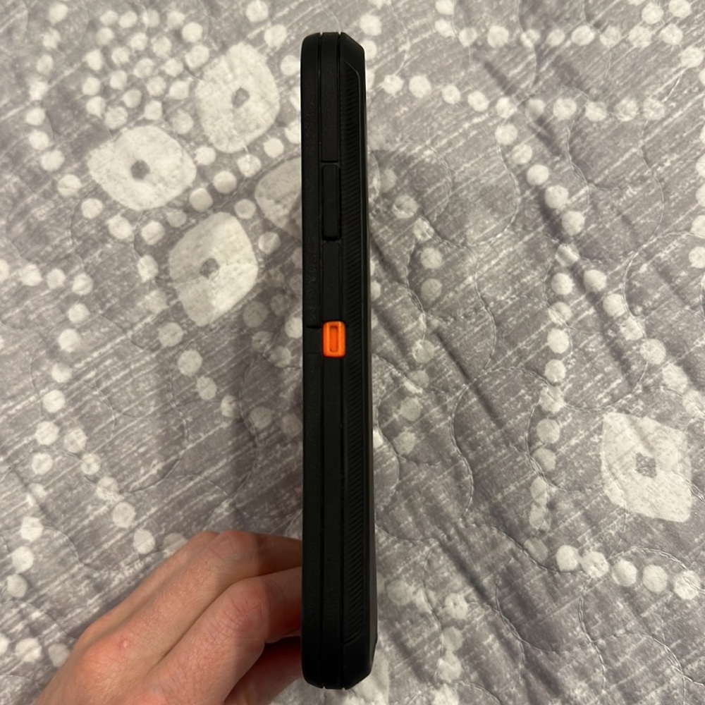 iPhone 11 case - Picture 4 of 5